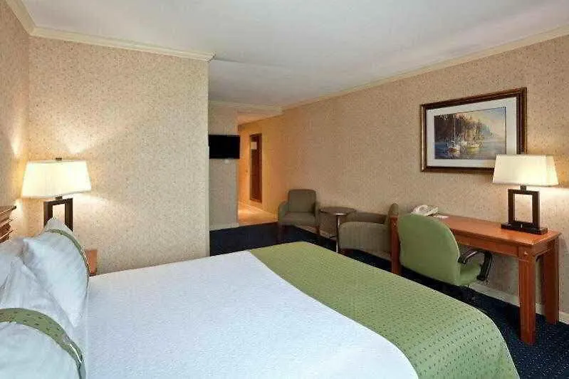 Holiday Inn Vancouver Airport Richmond, an IHG Hotel