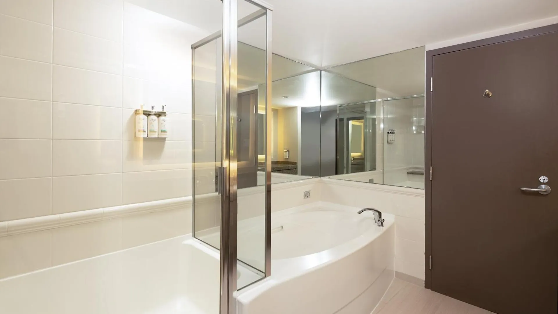 Holiday Inn Vancouver Airport Richmond By Ihg
